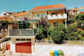 Apartments with a parking space Sibenik - 23772